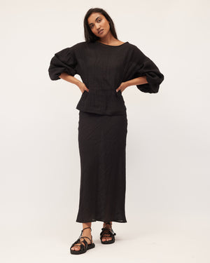 
            
                Load image into Gallery viewer, BIAS SKIRT | BLACK LINEN
            
        