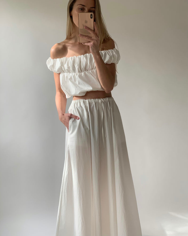 
            
                Load image into Gallery viewer, ZELDA SKIRT | IVORY
            
        