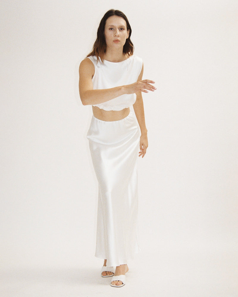 
            
                Load image into Gallery viewer, Wray Skirt / Heavy Silk Crepe Satin (exclusive)
            
        