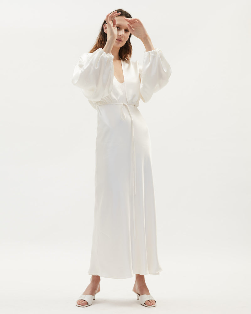 
            
                Load image into Gallery viewer, Isla Wrap Top / Silk Satin (exclusive)
            
        